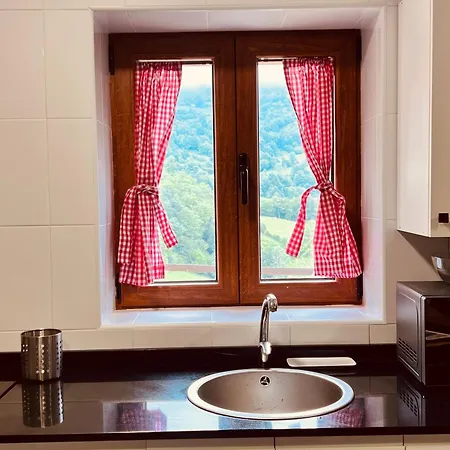 La Casina Del Cabecin En Parque Natural De Redes Holiday home