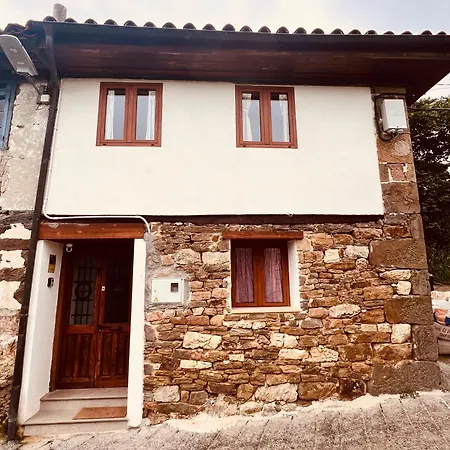 La Casina Del Cabecin En Parque Natural De Redes Holiday home Caso